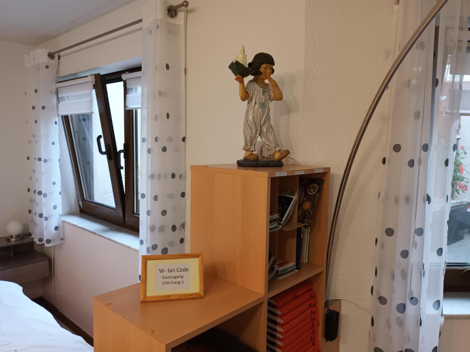 Ferienwohnung Kiruga 키펜하임 외부 사진